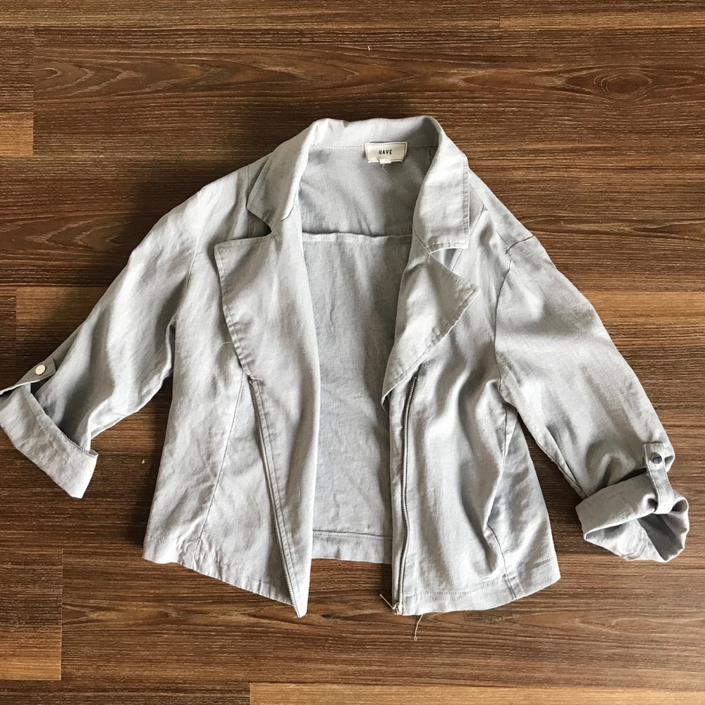 Vici Grey Cropped Linen Jacket